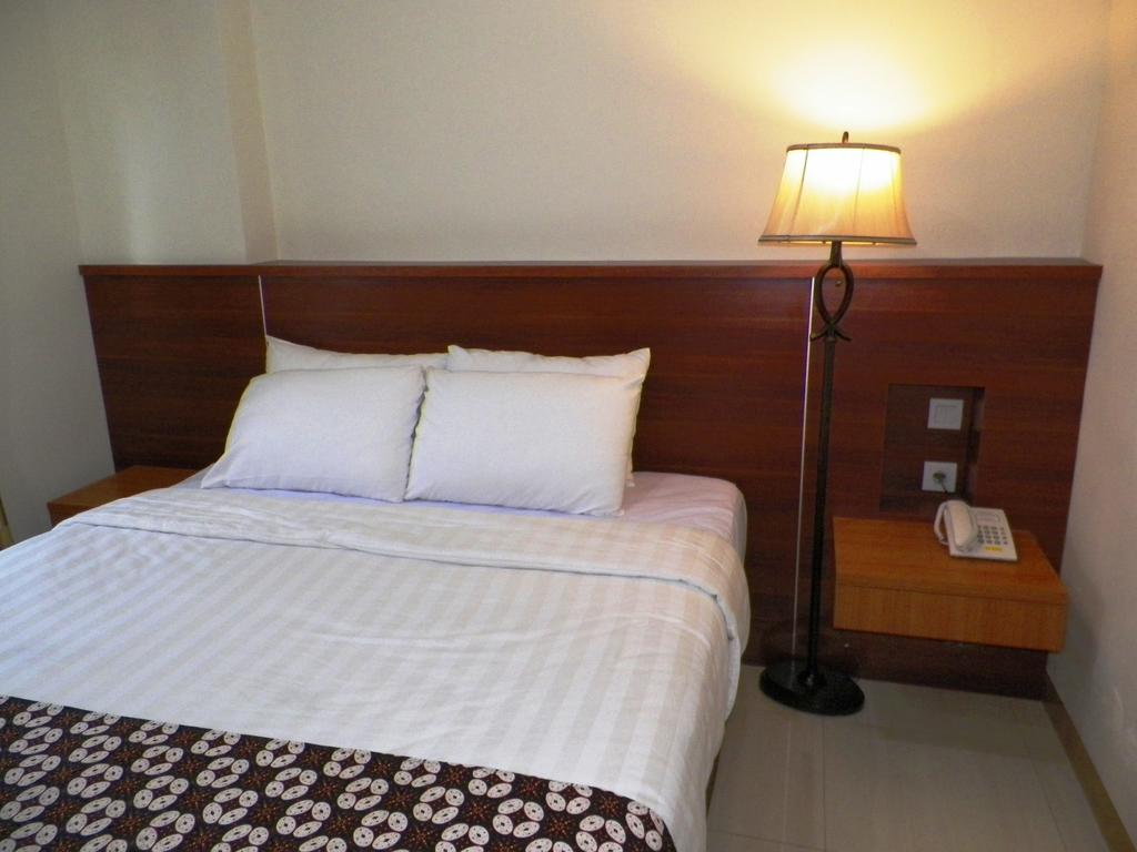 יוגיאקרטה Maranatha Grand Hotel מראה חיצוני תמונה