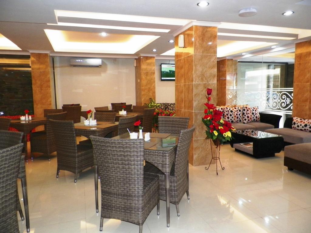 יוגיאקרטה Maranatha Grand Hotel מראה חיצוני תמונה