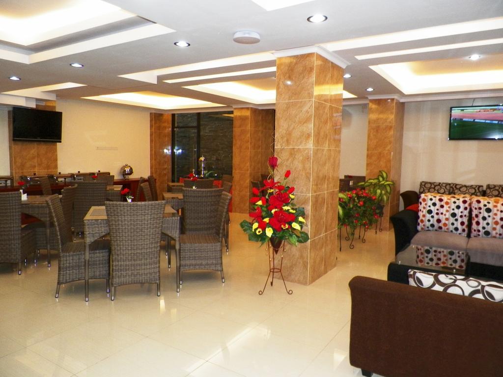 יוגיאקרטה Maranatha Grand Hotel מראה חיצוני תמונה