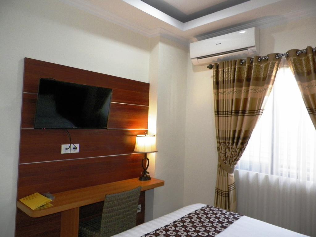 יוגיאקרטה Maranatha Grand Hotel מראה חיצוני תמונה